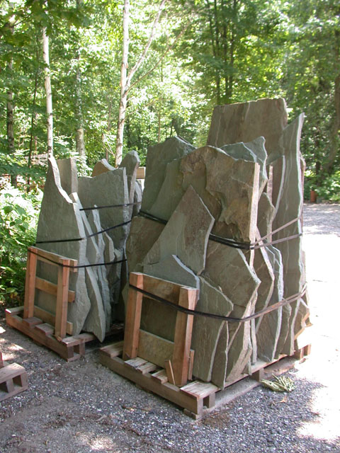 PA Bluestone Jagged Stand Up - Landscape Shoppe